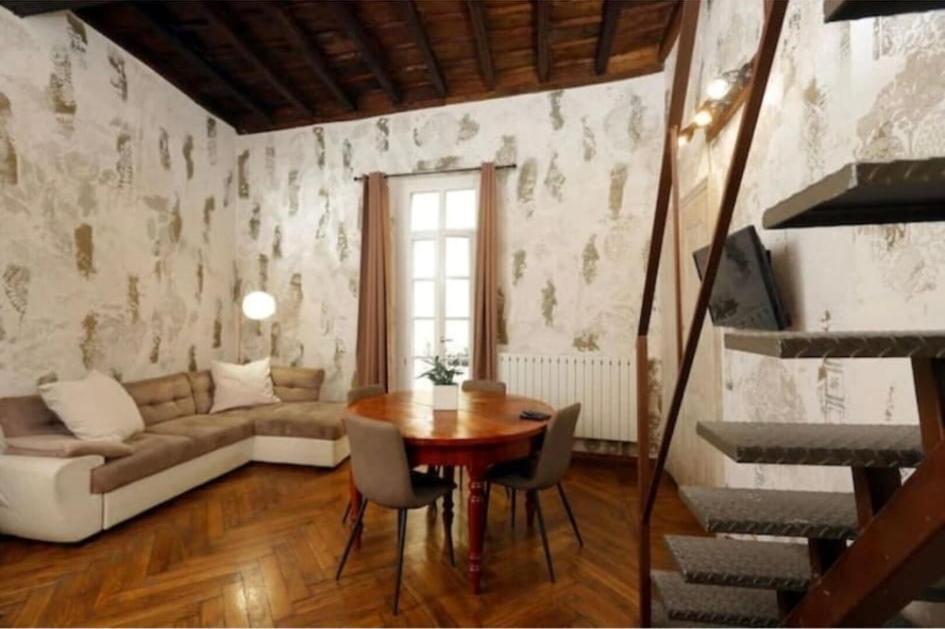 Elegante Appartamento Nel Cuore Di Torino Kültér fotó